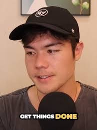 Sean Dollwet's Instagram, Twitter & Facebook