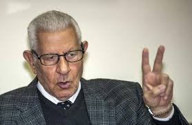 وطالب المستشار نبيل صادق، النائب العام، مكرم محمد أحمد بأن يعد أجوبة، عن أسباب تجاوز اختصاص المجلس الأعلى للإعلام، وإصداره قرار حظر نشر، وهو ما اعتبره النائب العام تعديا. K1evbhfrdmd8fm