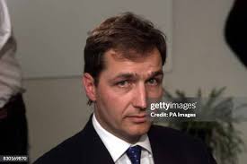 88 Alan Farthing Stock Photos, High-Res Pictures, and Images