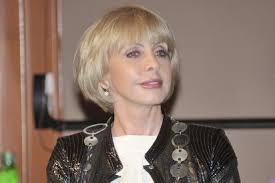 Uśmiechy uczniów przeplatały się ze łzami. Kochana pani Basia odeszła na  emeryturę