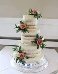 Explore Some Of Typepad S Best Wedding Cake Fresh Flowers Winter Wedding Cake Wedding Cakes With Flowers