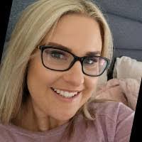 Amy Lynd's Instagram, Twitter & Facebook