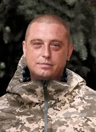 ➡️ВШАНУЙ ПАМ'ЯТЬ ЗАГИБЛОГО ГЕРОЯ УКРАЇНИ СВОЇМ ПІДПИСОМ ✍️ Хижняк Максим  Миколайович, загинув 14.11.2024 , виконуючи свій обов'язок на Курському  напрямку, боронячи нашу Країну від агресора та віддавши своє життя за  свободу України.