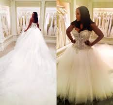 Discount 2018 Luxury Wedding Dresses Arabic Dubai Sweetheart Lace Beaded Crystal Puffy Backless Tulle Long Tra Wedding Dresses Bridal Gowns Tulle Wedding Dress