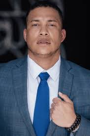 Aaron Wylie's Instagram, Twitter & Facebook