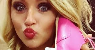 Anne Luck's Instagram, Twitter & Facebook