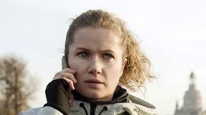Meret becker, die kommissarin nina rubin spielt, erklärt darin, was es mit dem titel „die dritte haut auf sich hat. Die Darsteller In Ihren Rollen Tatort Ard Das Erste