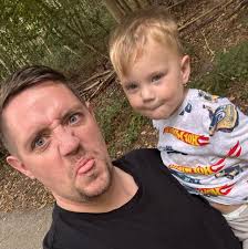 I think Colchester Council/Essex Police need to do something about the  group of drug addicts/alcoholics who sit at the high street bus stops and  the steps to Trilogy every Saturday drinking and