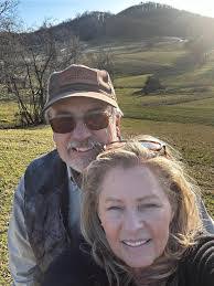 Sierra Farris's Instagram, Twitter & Facebook