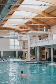 Complexul acvatic din incinta arsenal park orăştie, fosta unitate militară transformată de fraţii emil şi marius. Hotel Arsenal Park Resort 3 Orastie Romania Oferta Cazare