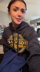 Mara Drummond's Instagram, Twitter & Facebook