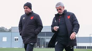 Athletico-PR perde atacante em alta por lesão no ombro