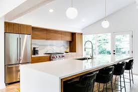 White marble has been used in kitchens for a long time. Best 60 Modern Kitchen Marble Backsplashes Design Photos And Ideas Dwell