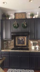 30 Rustic Farmhouse Kitchen Decoration Ideas Trenduhome Farmhouse Kitchen Decor Rustic Farmhouse Kitchen Cabinet Decor