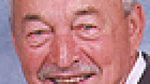 Jennifer Hennes's Instagram, Twitter & Facebook