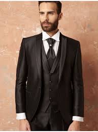 Foto circa il colpo del primo piano di un uomo si è vestito nell'usura convenzionale vestito dello sposo. ØªÙ… Ø§Ù„Ø§Ù†ØªÙ‡Ø§Ø¡ Ù…Ù† Ù…Ø±ØºÙˆØ¨ ÙÙŠÙ‡ Ù‚ÙˆÙŠ Vestito Sposo Cabuildingbridges Org