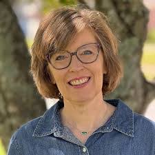 Amy Widner's Instagram, Twitter & Facebook