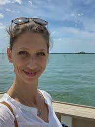 Dr. Eva Maria Vecchi