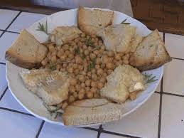 Una ricetta tradizionale gustosa, sana, semplice e veloce da in una padella soffriggere con un po' d'olio dolcemente i cipollotti con il sedano, aggiungere i ceci facendoli insaporire per qualche istante. Ricetta Ceci E Baccala Youtube