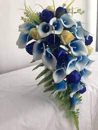 Calla Lily Bouquet Picasso Blue Calla Royal Blue Rose Bouquet Etsy In 2021 Calla Lily Bouquet Lily Bouquet Blue Wedding Bouquet