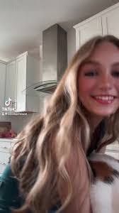 Starlet Johnson's Instagram, Twitter & Facebook