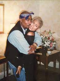 Red table talks host jada was best friends with tupac, who was shot and killed in 1996. Jada Pinkett Smith Opens Up About Volatile Friendship With Tupac Shakur Tupac And Jada Jada Pinkett Tupac Tupac