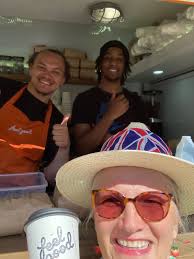 A hot tip if you are joining the queue at any time 🎾. There are great  coffee shops in Southfields and if you buy a drink from this one you will be