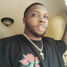 Donita Wallace's Instagram, Twitter & Facebook