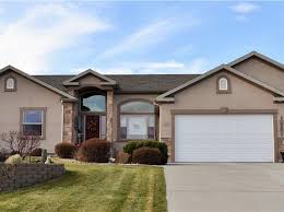 2576 Keel Dr Billings Mt 59105 Mls 291332 Zillow Real Estate Zillow House Styles