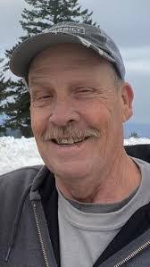 Elaine Klock's Instagram, Twitter & Facebook