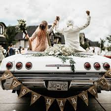 There are 3599 wedding car decoration for sale on etsy, and they cost $16.40 on average. 15 Pretty Wedding Getaway Cars To Inspire You