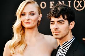 Considering that sophie turner is clearly feeling nostalgic for pregnancy days, could there be another baby for the jonas family in the near future? Sophie Turner Gemeinsames Kind Mit Joe Jonas Ist Auf Der Welt Gala De