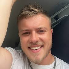 Ethan Dalton's Instagram, Twitter & Facebook