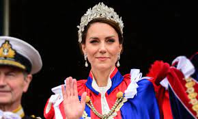 Kate Middleton vivió un incómodo momento en la coronación de Carlos III,  según leyeron en sus labios - Diario Río Negro