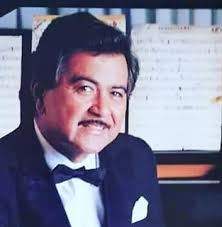 Adolfo Echeverria Oficial