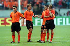 Fifa 20 nederland italie winning squad. Frank De Boer Nog Steeds Ziek Van Penaltytrauma Tegen Italie Voetbal International