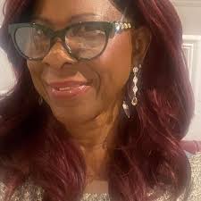 Alex Lee was diagnosed with Neurofibromatosis when she was in middle  school. The tumours first developed across her chest and stomach, but  eventually spread all over her body, severely affecting Alex's confidence.