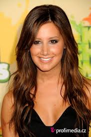 Ashley tisdale got an asymmetrical bob and she is the latest in a long line of celebrities to go under the scissors for the this style. Ashley Tisdale Hairstyles Which Are Worth Noticing 45 Photos