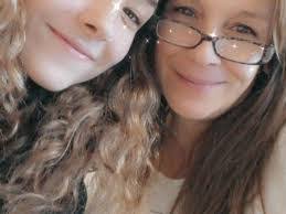 Shyla Carroll's Instagram, Twitter & Facebook