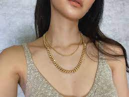 Gold Cuban Link Necklace Gold Chunky Chain Necklace Gold Etsy Large Link Necklace Chunky Chain Necklaces Link Necklace