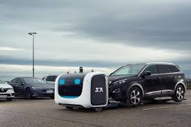 For the first time in the world, stanley robotics' outdoor automated robotic valet system, developed in partnership with aéroports de lyon, was presented in. Vinci Airports World First Lyon Saint Exupery Airport And Valet Parking Robot Stan Reinvent Car Parks