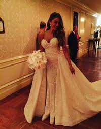 Abiti sposa schiena scoperta abiti da sposa atelier outlet abiti da sposa napoli abiti da sposa cremona abiti da sposa invernali 2018. Matriimoni V I P Scopri L Abito Da Sposa Piu Bello