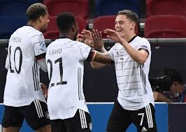 Deutschland steht damit zum zweiten mal in folge im finale und hat tatsächlich die chance, seinen vor zwei jahren errungenen titel zu verteidigen. Fussball Heute Aufstellung Das U21 Em Finale Deutschland Portugal Europameister 2021