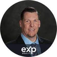 Jason Busbee's Instagram, Twitter & Facebook