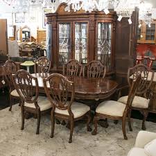 Universal Furniture Grand Inheritance Table With 2 18 Leaves And 8 Shield Back Chairs Universal Furniture Furniture Upholstered Chairs
