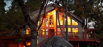 From tent cabins at curry village, to evergreen lodges near mountain resorts with steamy hot tubs and amazing amenities, there's a yosemite cabin rental. The Yosemite Peregrine Lodge Yosemite Vacation Rental Lodge Accommodations