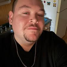 South Point Rd Jimmy's gas station. LARGE Baja Blast.....😂