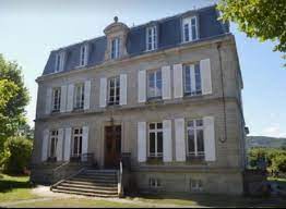 What happens in escape to the château diy: Chateau Gioux The Newest Escape To The Chateau Diy In Series 5 Of Ettc Diy Chateauxescapesfrance Com