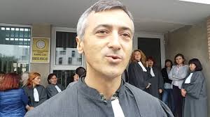 Protest spontan la instanţele de judecată din Alba Iulia: grefierii au  întrerupt lucrul timp de două ore