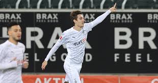 Florian neuhaus, 24, from germany borussia mönchengladbach, since 2017 central midfield market value: Liverpool Man City To Rival Bayern For Midfield Star Neuhaus